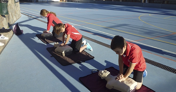L&rsquo;Escola es prepara per atendre persones en situaci&oacute; d&rsquo;emerg&egrave;ncia