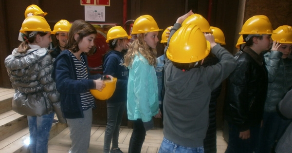 Els alumnes de 5&egrave; visitem el Parc Arqueol&ograve;gic de les Mines de Gav&agrave;.