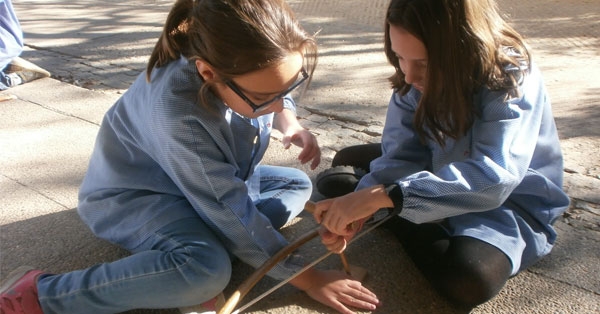 Els nens de 4t i la Prehist&ograve;ria