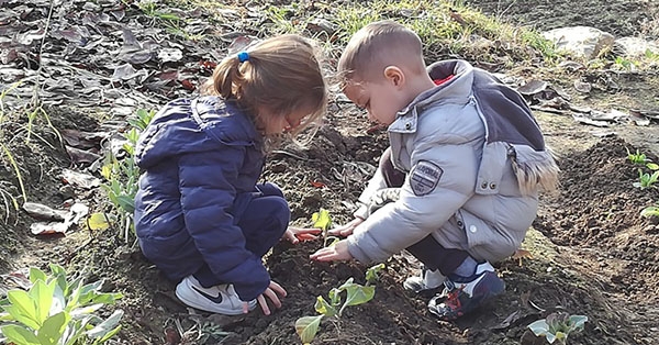 Anem a con&egrave;ixer l'hort del pag&egrave;s Tonet