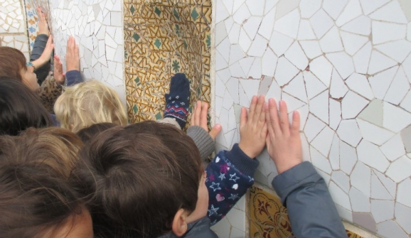 EI5 anem al Parc G&uuml;ell