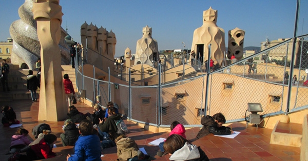 Visitem La Pedrera d'Antoni Gaud&iacute;