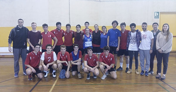 Gran partit amist&oacute;s mixt de b&agrave;squet de descompressi&oacute; postex&agrave;mens